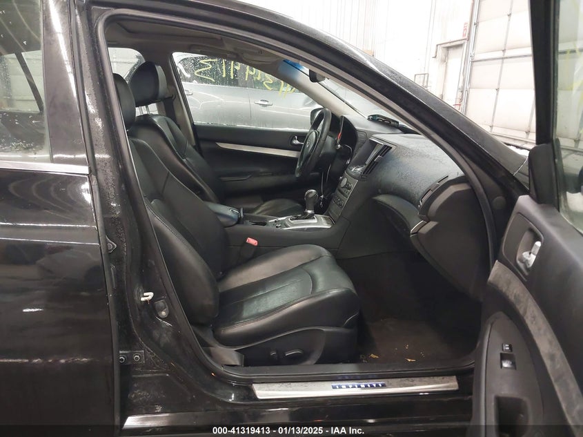 2015 INFINITI Q40 VIN: JN1CV6AR7FM523566