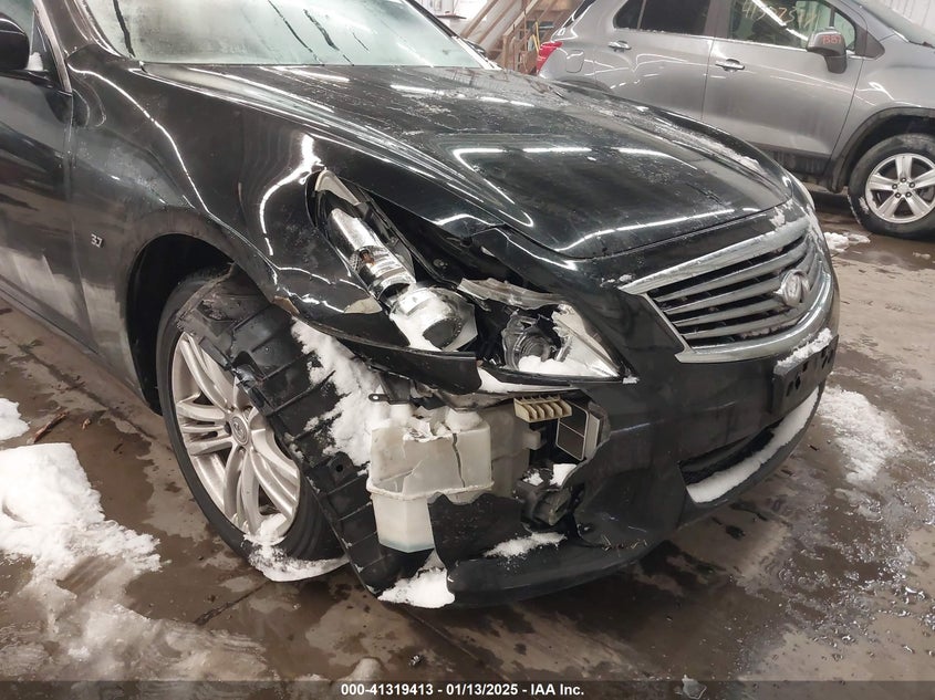 2015 INFINITI Q40 VIN: JN1CV6AR7FM523566