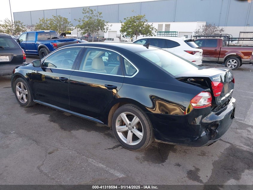 2015 VOLKSWAGEN PASSAT VIN: 1VWBT7A35FC005796