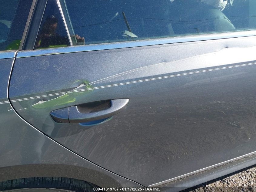 2012 Volkswagen Passat 3.6L V6 Sel Premium VIN: 1VWCM7A34CC012185 Lot: 41319767