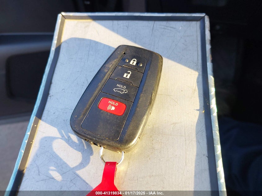 2022 TOYOTA HIGHLANDER XLE - 5TDGZRAH7NS113588