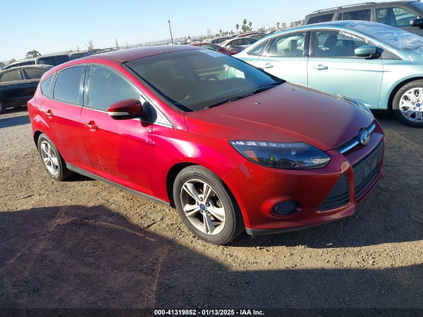 VIN 1FADP3K29EL413916 2014 FORD FOCUS no.1