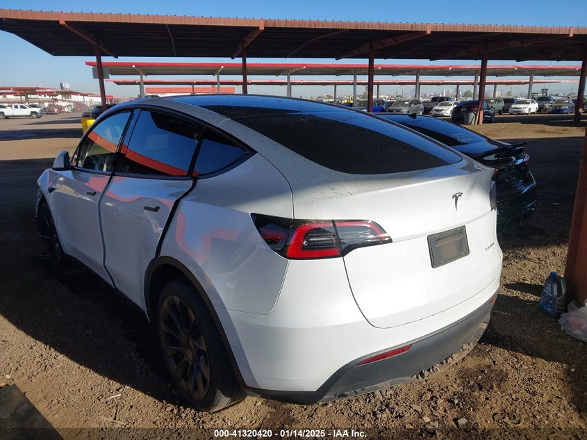2023 TESLA MODEL Y(VIN: 7SAYGDEEXPF691580