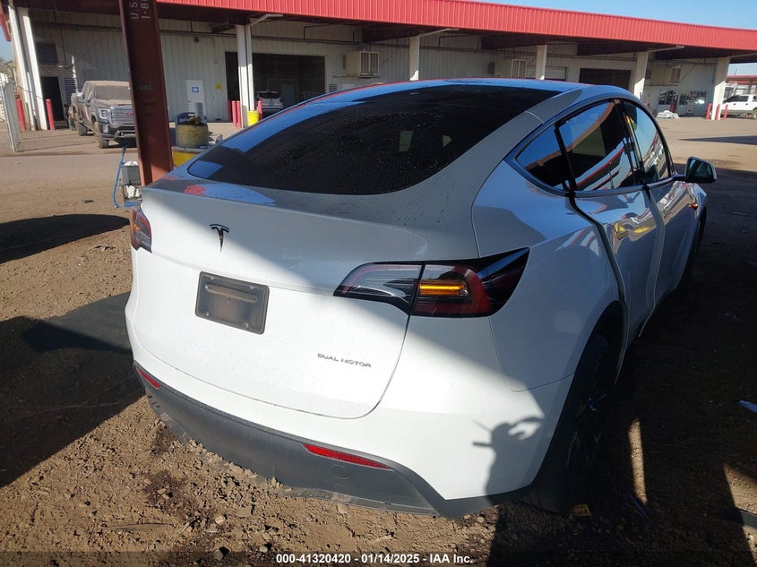 2023 TESLA MODEL Y(VIN: 7SAYGDEEXPF691580