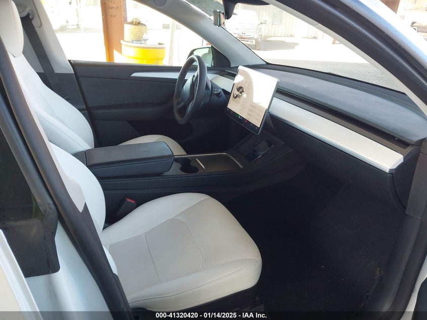 2023 TESLA MODEL Y(VIN: 7SAYGDEEXPF691580