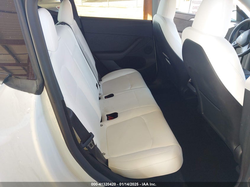 2023 TESLA MODEL Y(VIN: 7SAYGDEEXPF691580