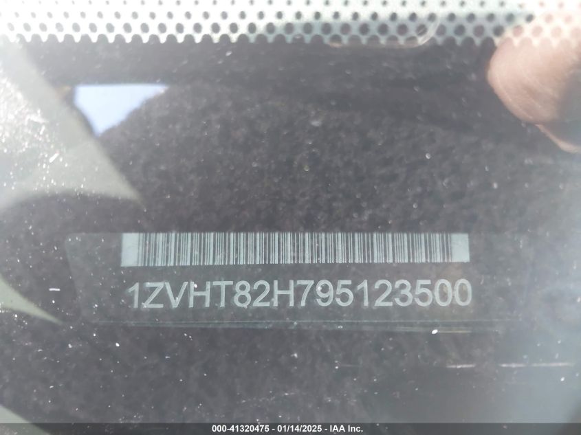 2009 Ford Mustang Gt/Gt Premium VIN: 1ZVHT82H795123500 Lot: 41320475