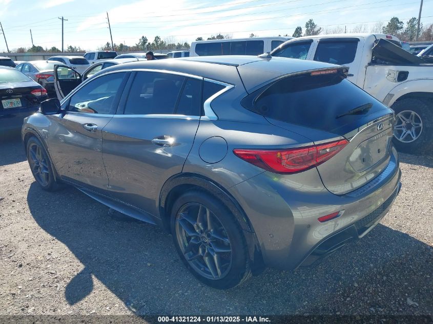 VIN SJKCH5CP3JA058043 2018 Infiniti QX30, Sport no.3