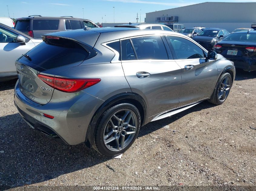 VIN SJKCH5CP3JA058043 2018 Infiniti QX30, Sport no.4