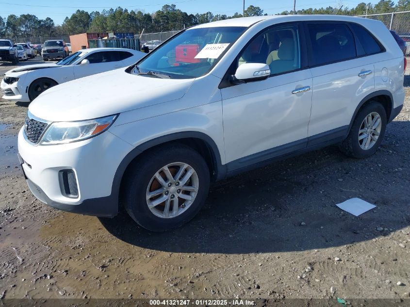 VIN 5XYKT3A64FG561762 2015 KIA Sorento, LX no.2