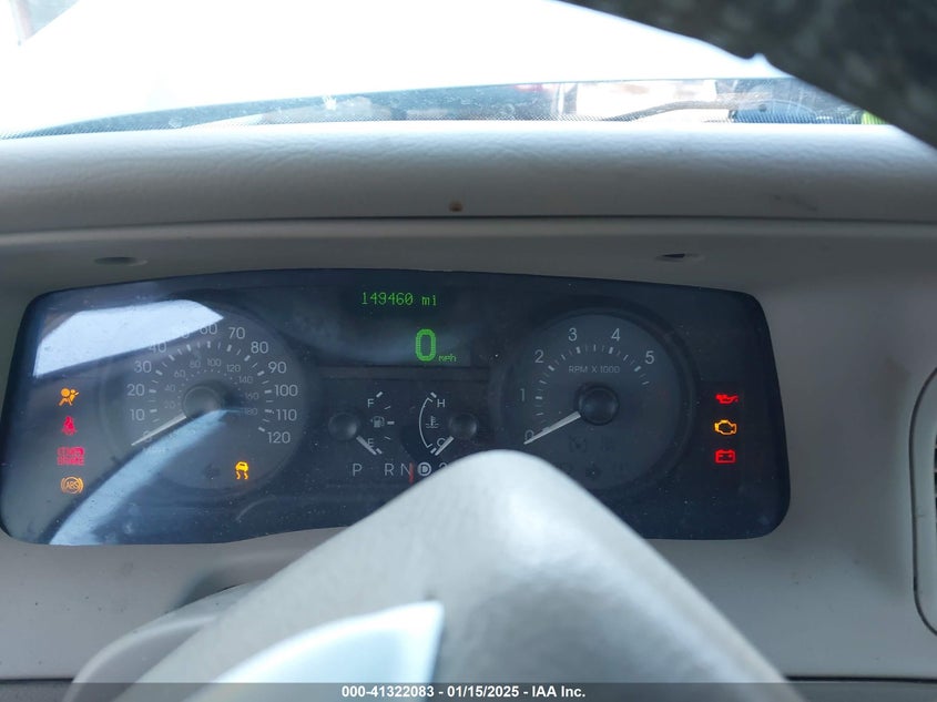 2007 MERCURY GRAND MARQUIS VIN: 2MEFM75V47X639665