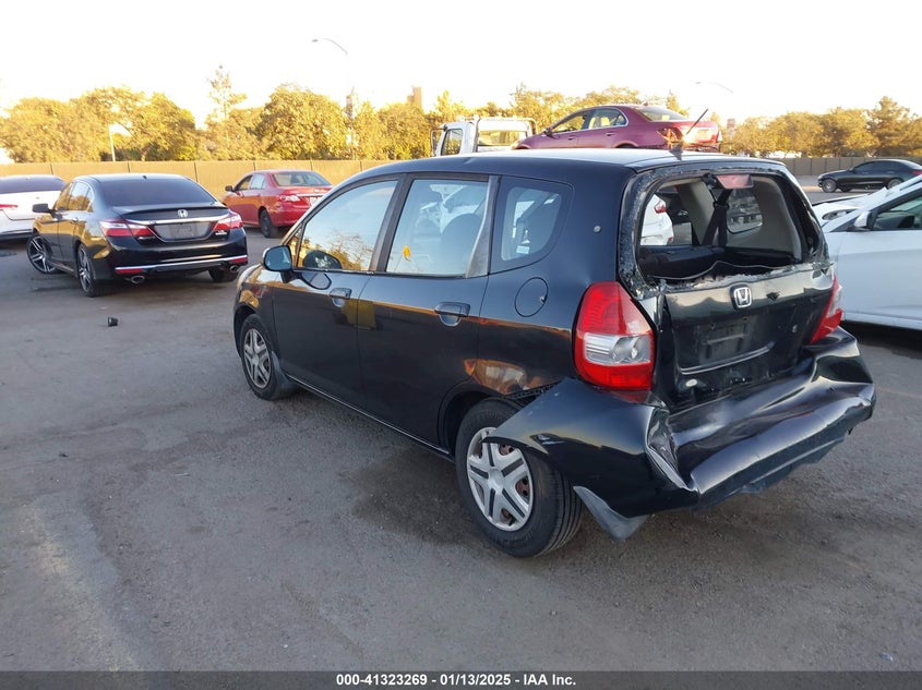 2008 HONDA FIT VIN: JHMGD38458S046742