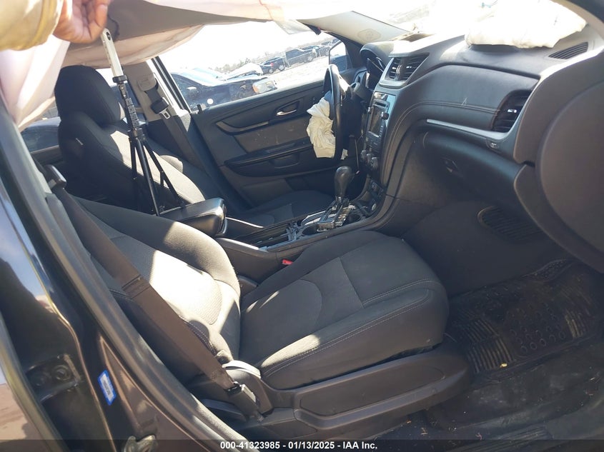 2017 CHEVROLET TRAVERSE 1LT - 1GNKRGKD6HJ220683