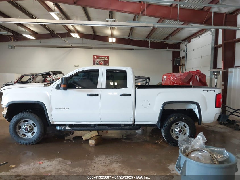 2015 GMC SIERRA 2500HD VIN: 1GT22XEGXFZ527890