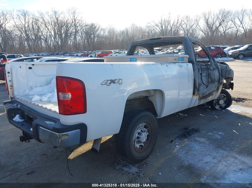 2008 CHEVROLET SILVERADO 2500HD VIN: 1GCHK24K38E216105