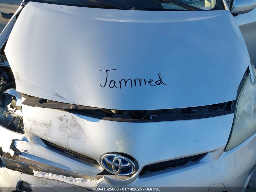 2013 TOYOTA PRIUS VIN: JTDKN3DU5D5643705
