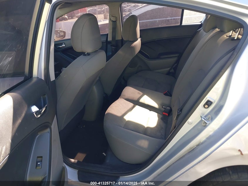 2015 KIA FORTE VIN: KNAFK4A63F5425333