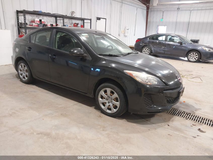 VIN JM1BL1TG2D1752829 2013 MAZDA MAZDA3 no.1