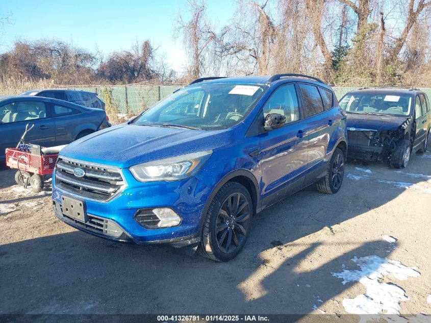 VIN 1FMCU9GD1HUC60826 2017 FORD ESCAPE no.2