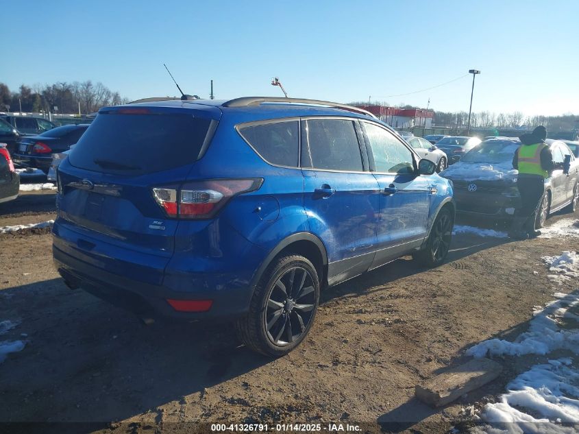 VIN 1FMCU9GD1HUC60826 2017 FORD ESCAPE no.4