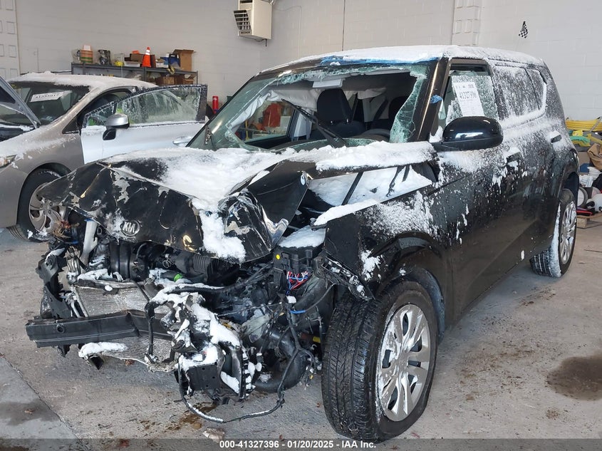 2021 KIA SOUL VIN: KNDJ23AU7M7768427