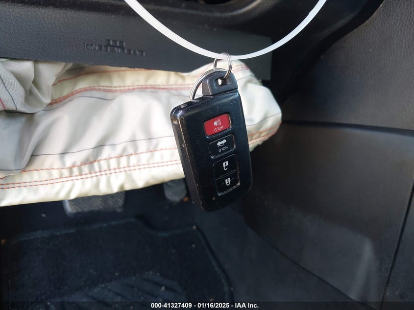 2016 TOYOTA COROLLA VIN: 5YFBURHE6GP560073