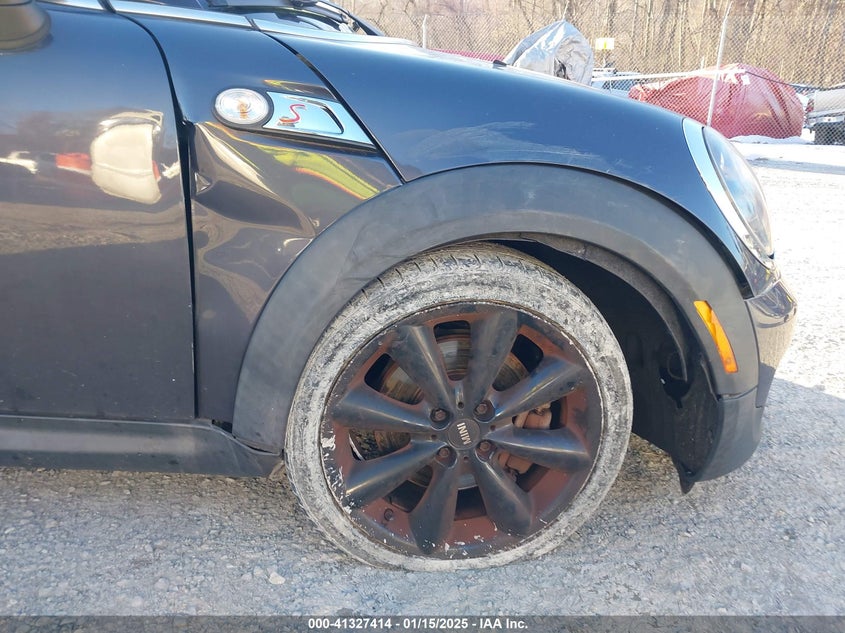 2013 MINI HARDTOP VIN: WMWSV3C52DT392077