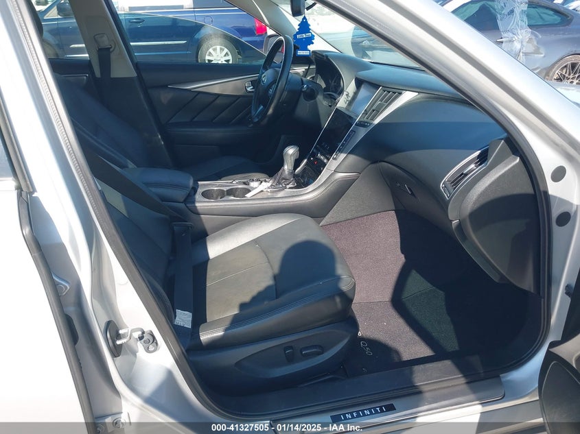 2016 INFINITI Q50 3.0T PREMIUM - JN1EV7APXGM300369