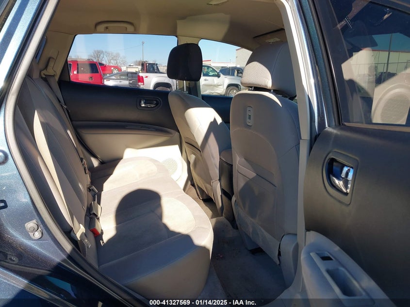 2014 NISSAN ROGUE SELECT S - JN8AS5MT3EW621662