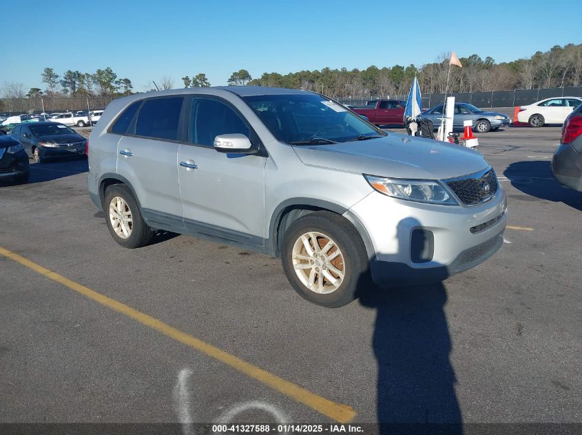 VIN 5XYKT3A62FG590158 2015 KIA Sorento, LX no.1