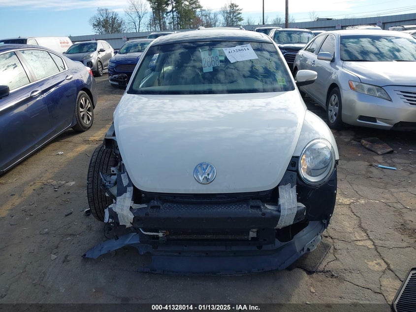 2014 VOLKSWAGEN BEETLE 2.5L - 3VWJP7ATXEM628666