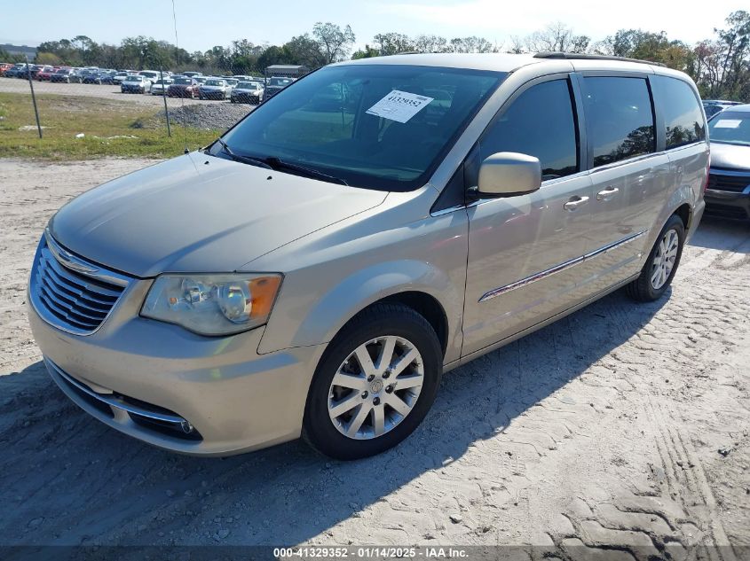 VIN 2C4RC1BG2DR734326 2013 Chrysler Town and Countr... no.2