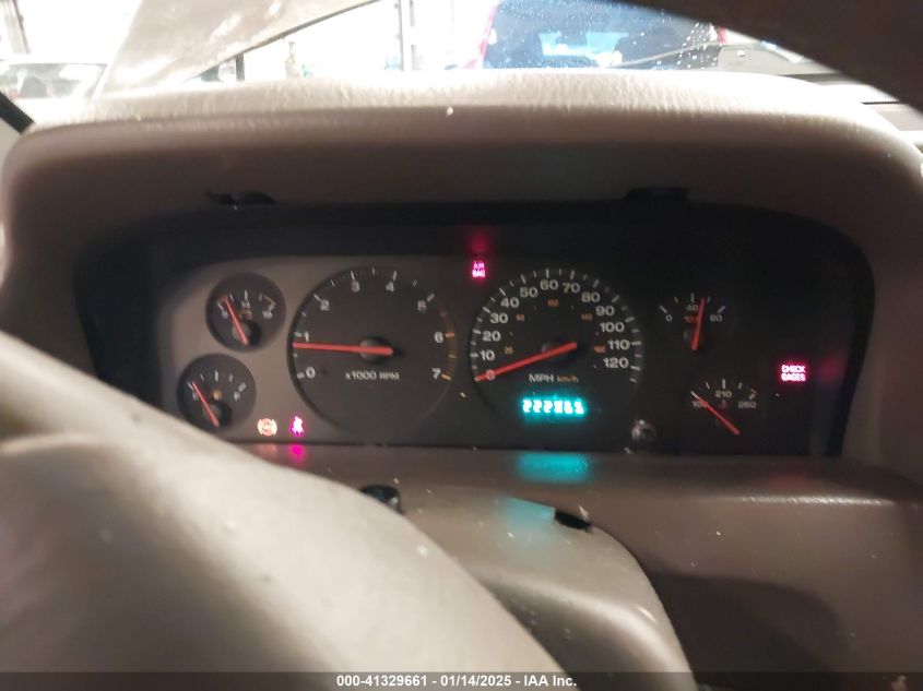 2000 Jeep Grand Cherokee Limited VIN: 1J4GW58N1YC120727 Lot: 41329661