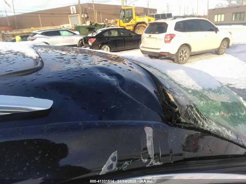 2017 CADILLAC XT5 LUXURY - 1GYKNDRS6HZ211176