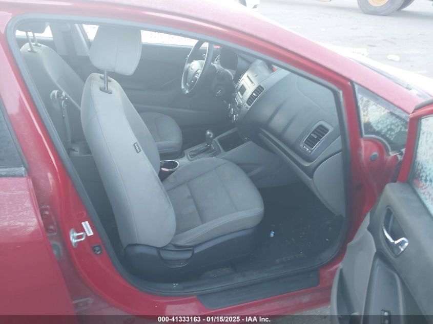 VIN KNAFX4A69E5196012 2014 KIA Forte, LX no.5