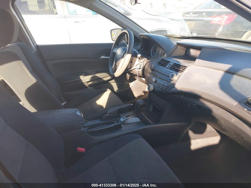 2009 HONDA ACCORD VIN: 1HGCP26469A102538