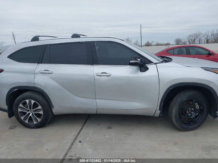 2022 TOYOTA HIGHLANDER XLE - 5TDGZRAH8NS140704