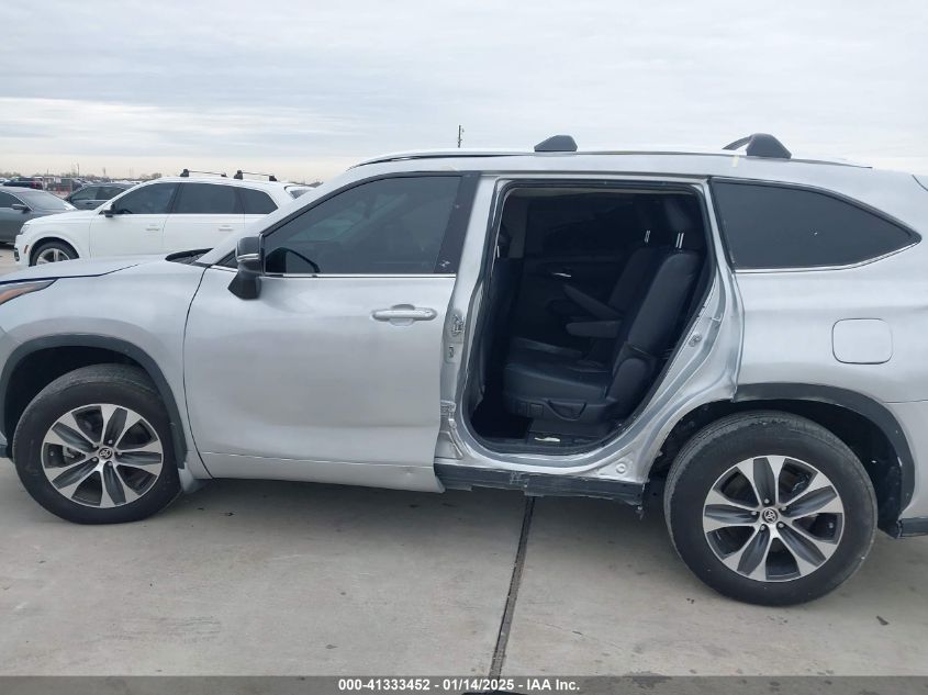 2022 TOYOTA HIGHLANDER XLE - 5TDGZRAH8NS140704