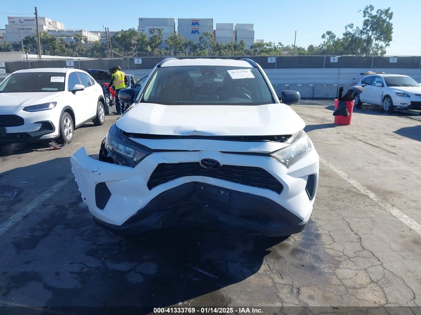 2019 TOYOTA RAV4 LE - 2T3H1RFV5KW052911