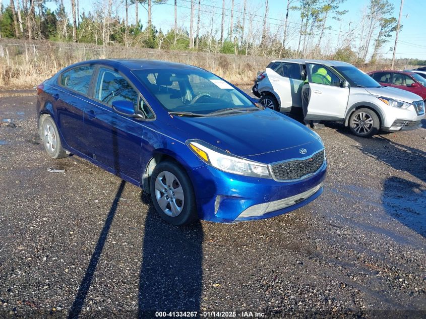 VIN 3KPFK4A71JE226693 2018 KIA FORTE no.1