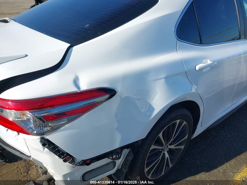 2019 TOYOTA CAMRY VIN: 4T1B11HK5KU679112