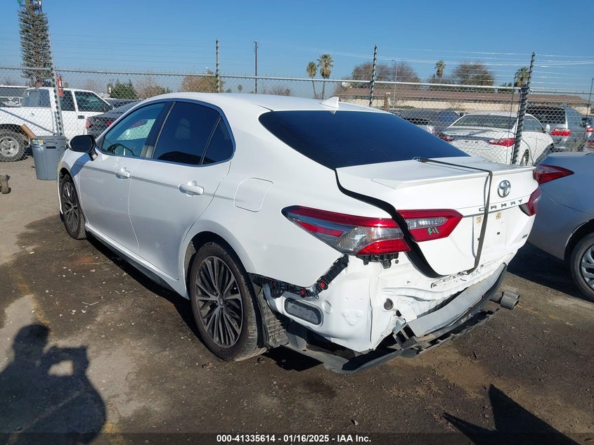 2019 TOYOTA CAMRY VIN: 4T1B11HK5KU679112