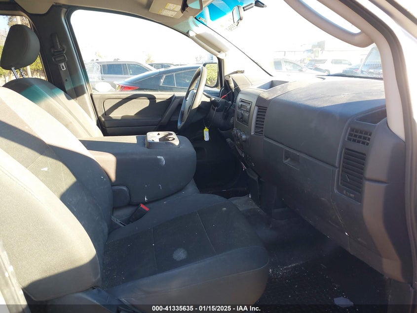 2011 NISSAN TITAN VIN: 1N6AA0CH5BN312613