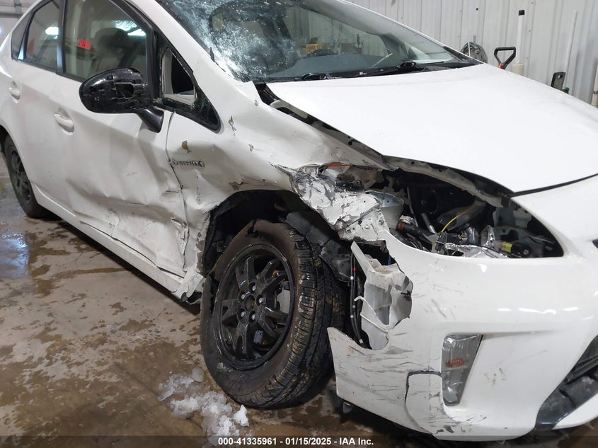2013 Toyota Prius Two VIN: JTDKN3DU8D5561547 Lot: 41335961