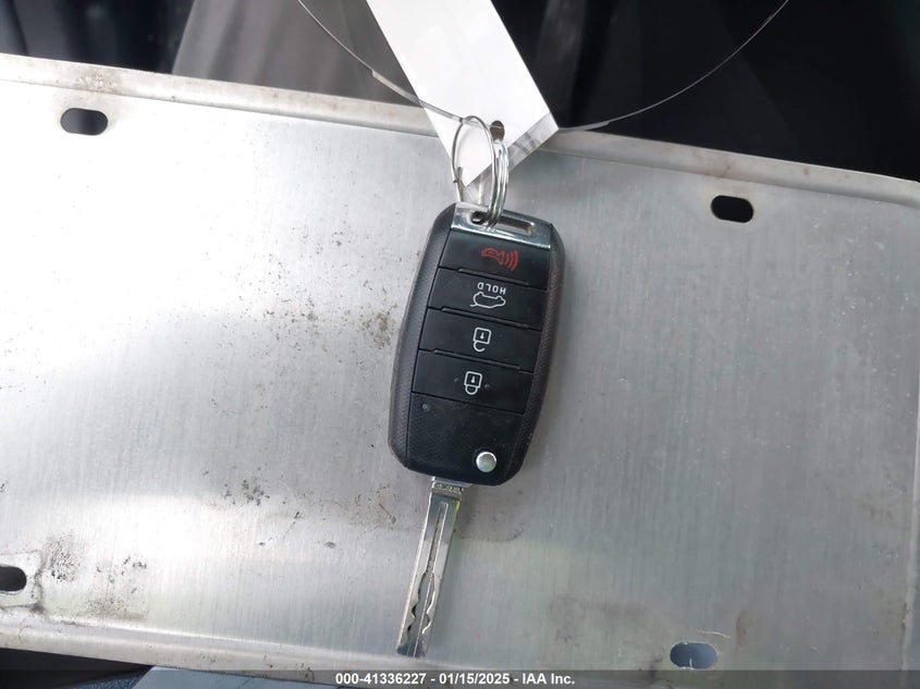 2015 KIA SOUL + - KNDJP3A55F7114782