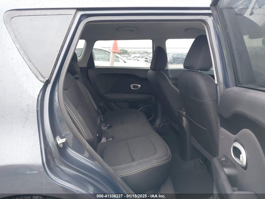 2015 KIA SOUL + - KNDJP3A55F7114782