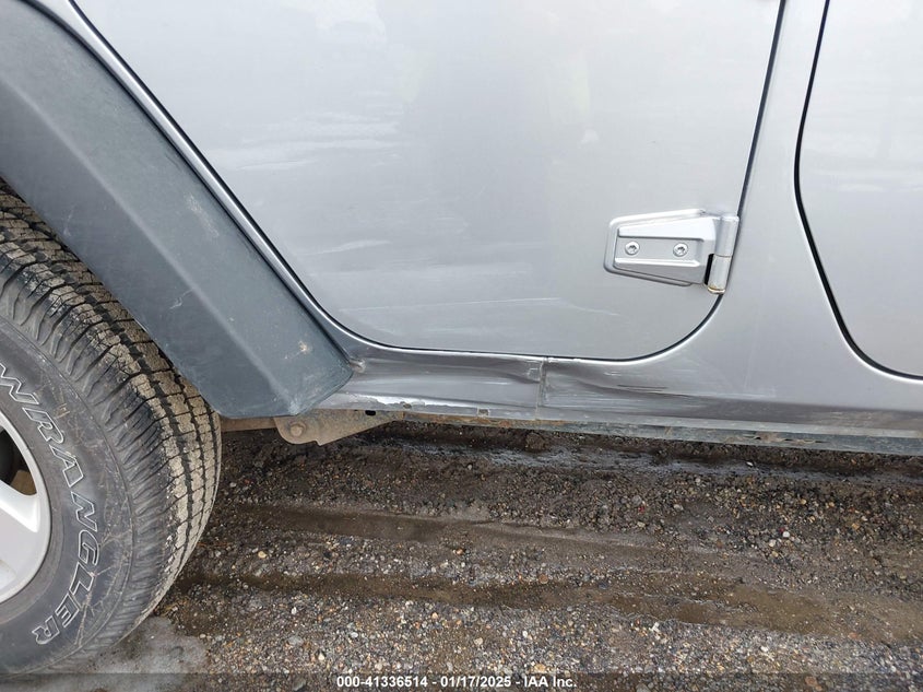 2014 JEEP WRANGLER UNLIMITED SPORT - 1C4BJWDG9EL313957