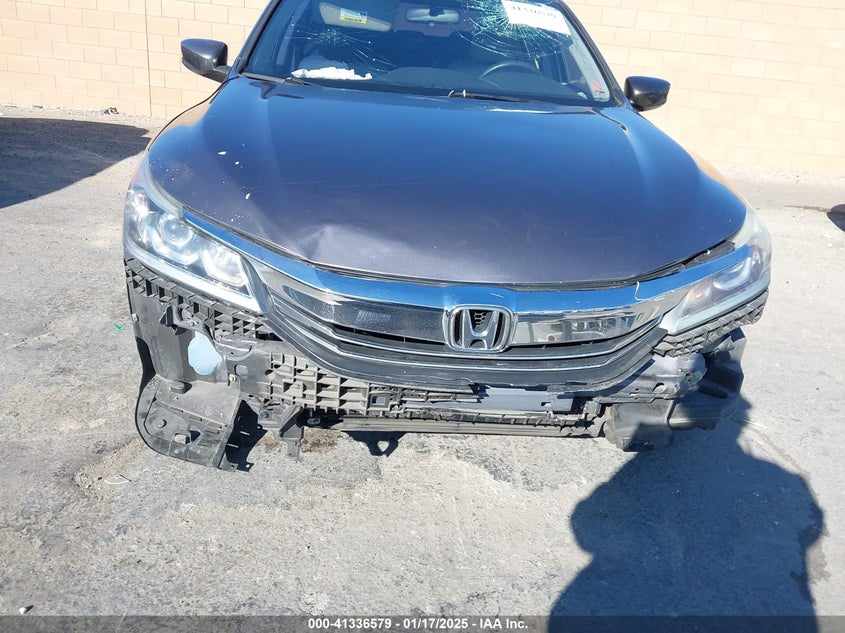 2017 HONDA ACCORD VIN: 1HGCR2F39HA276071
