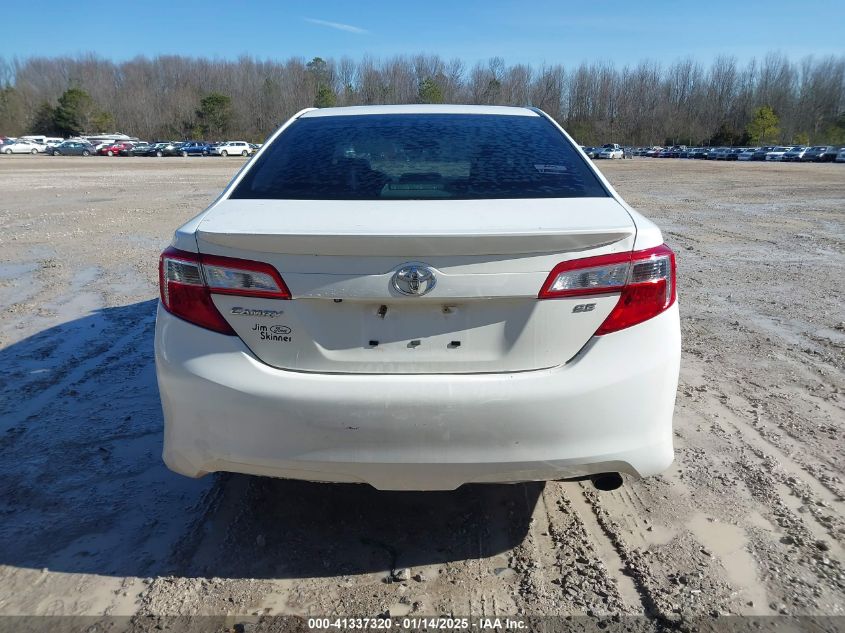 VIN 4T1BF1FK2EU792136 2014 Toyota Camry, SE no.16