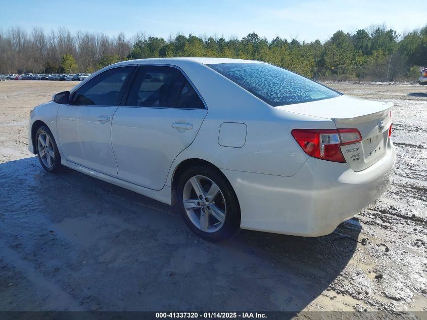 VIN 4T1BF1FK2EU792136 2014 Toyota Camry, SE no.3